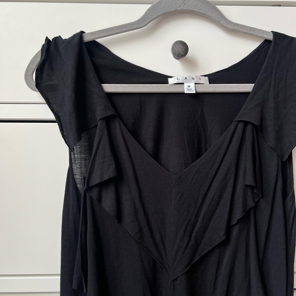 NWOT CAbi Black Layered Ruffle V-Neck Sleeveless Blouse Medium